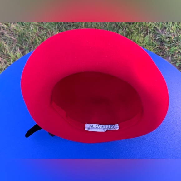 1980s Vintage LAURA ASHLEY 100% Wool Raspberry Women’s Hat - Picture 7 of 16